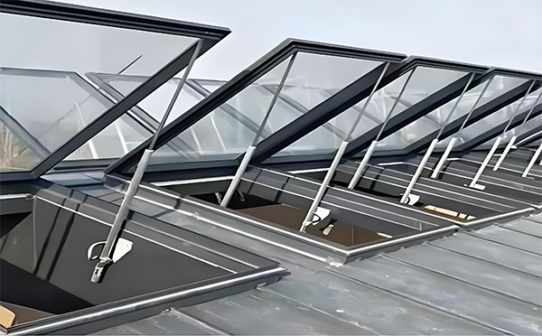 横山消防排烟窗