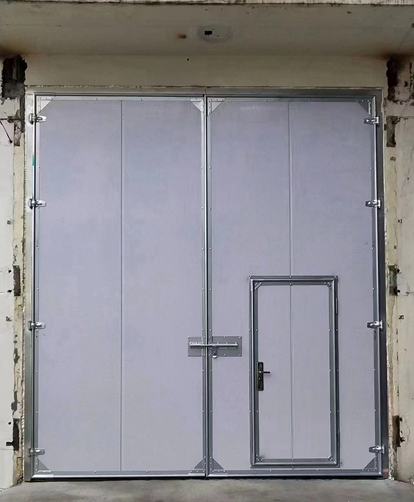 横山工业平开门