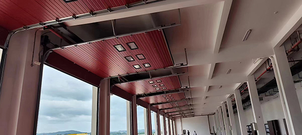 横山工业翻板门 横山工业翻板门