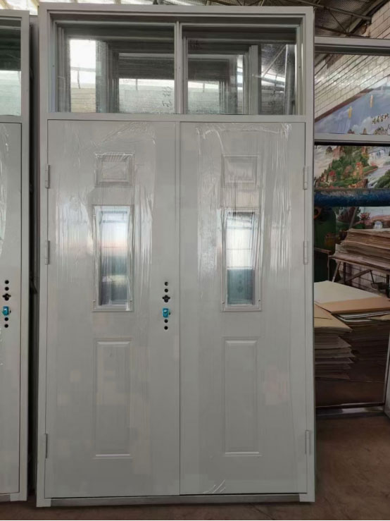 横山学校教室门 横山学校教室门