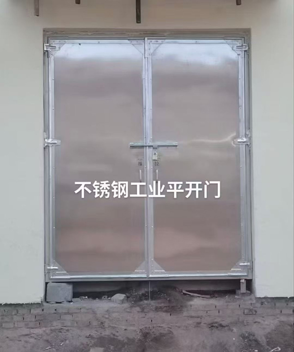 不锈钢横山工业平开门在现代工业场景中的应用实践